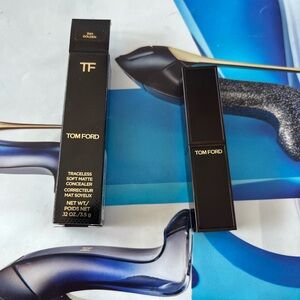 3W1 - TOM FORD Traceless Soft Matte Concealer in Color: 3W1 Golden 💜